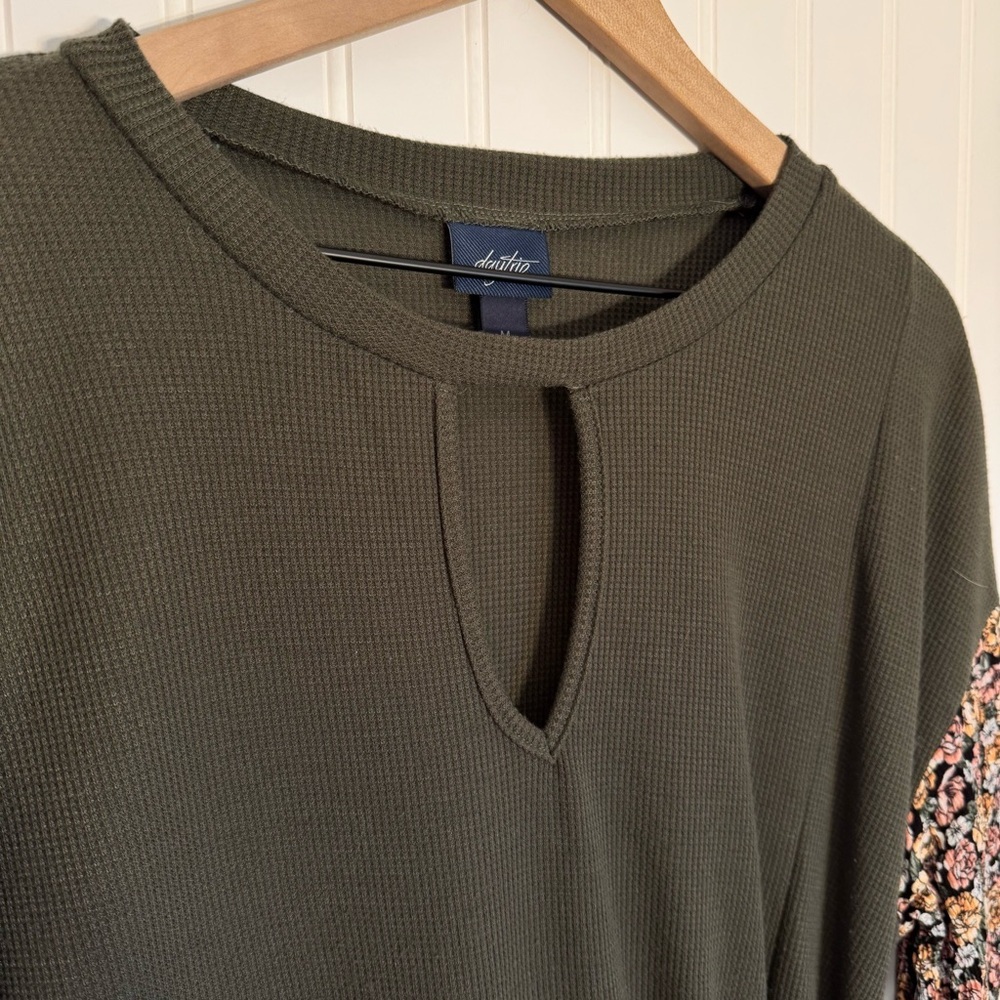 Daytrip Dusty Olive Floral Sleeve Side Tie Long Sleeve Women’s Size Medium - Picture 5 of 14
